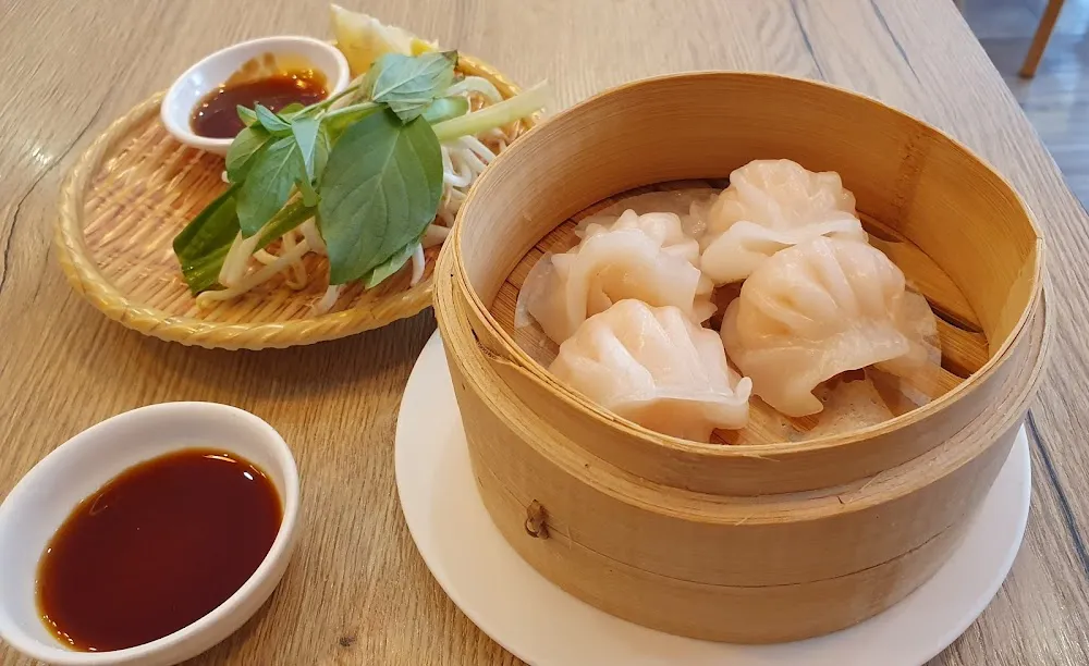 Steamed Dumpling with Shrimps